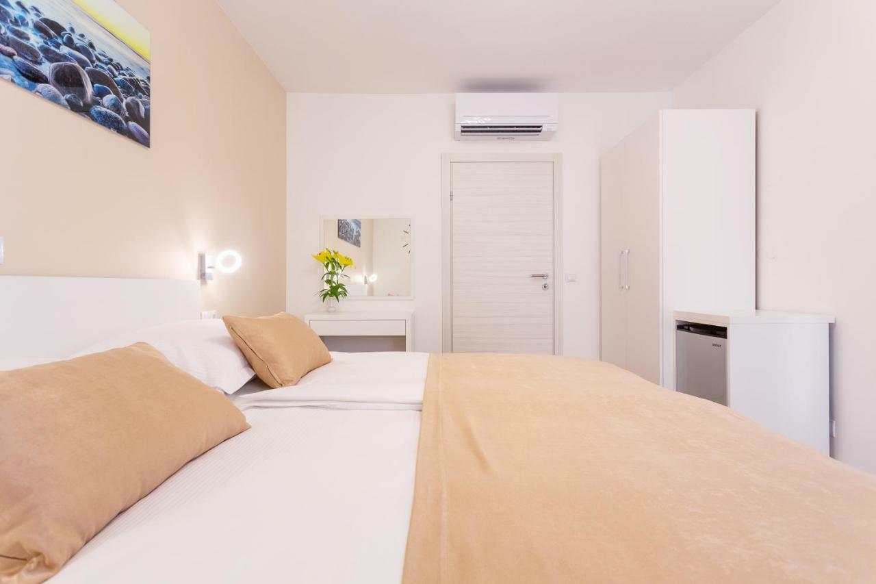 Villa Stonehouse Milna  Ngoại thất bức ảnh